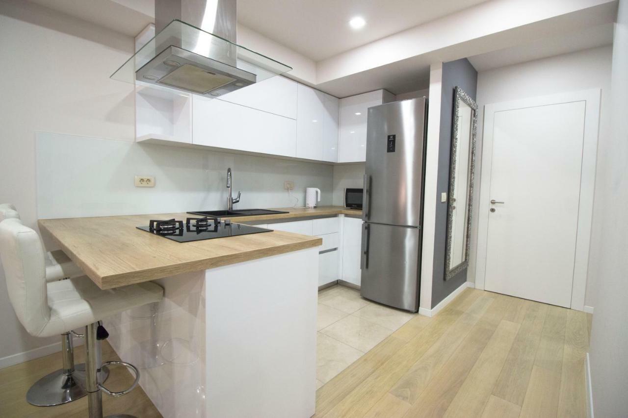 Apartment Deluxe Nana Макарска Екстериор снимка
